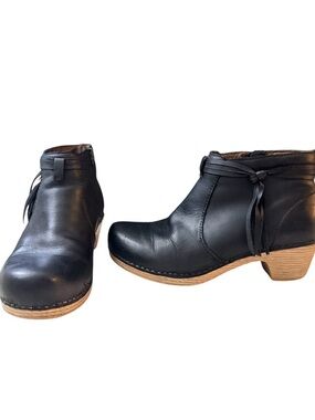 Dansko 37 Black Leather Ankle Boots with Wood-Effect Heel - Women